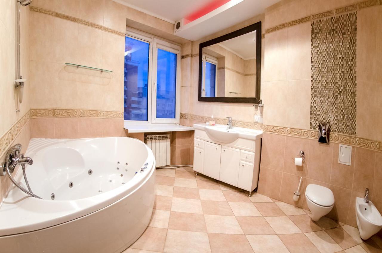 קייב Hotrent Pechersk Lesy 20/22 מראה חיצוני תמונה